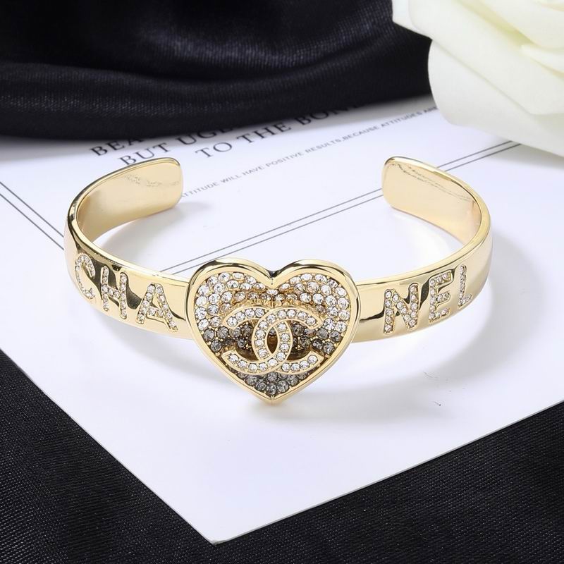 Chanel Bracelet 05yxs32